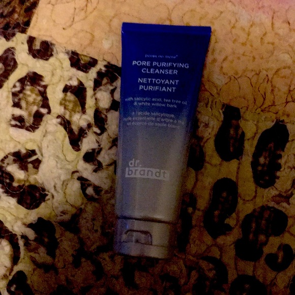 Pore purifying cleanser - Picture 1 of 3
